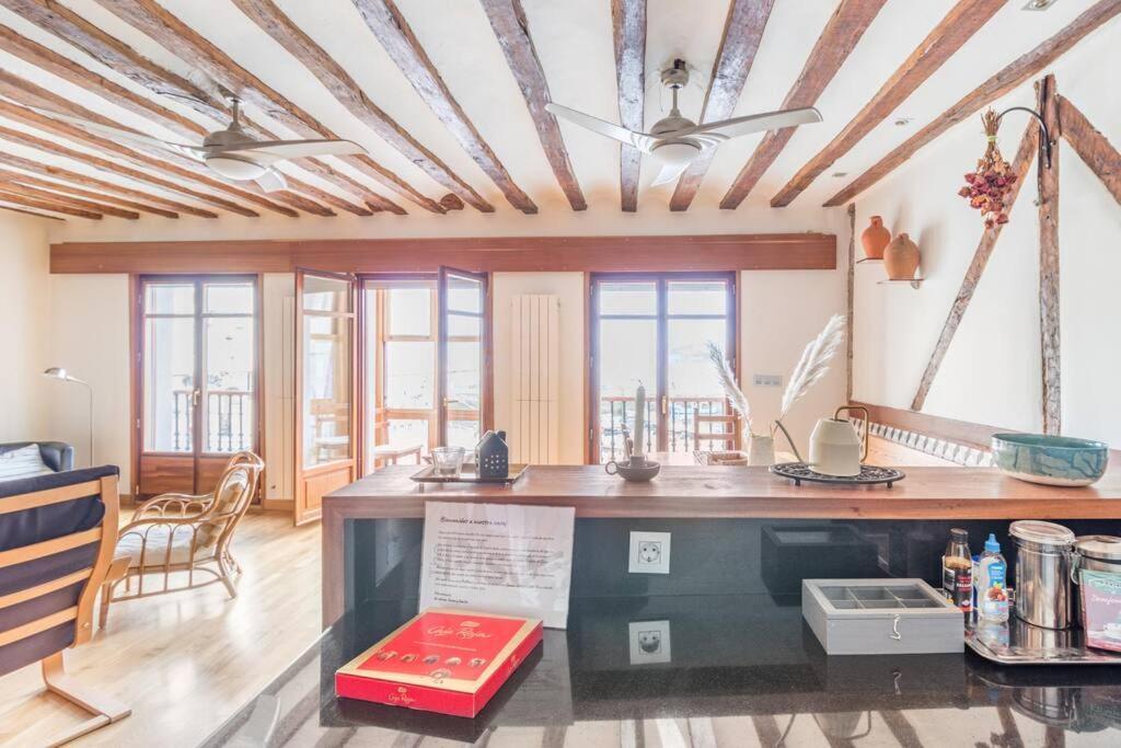 Sea Views In The Heart Of The Old Town Appartement Castro Urdiales Buitenkant foto
