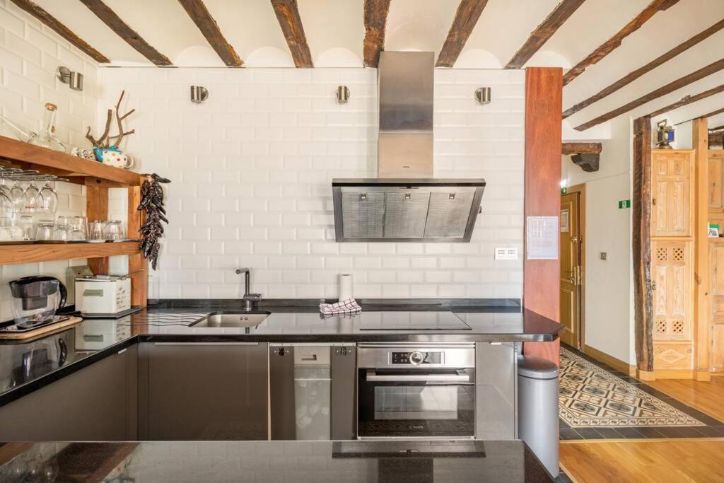 Sea Views In The Heart Of The Old Town Appartement Castro Urdiales Buitenkant foto