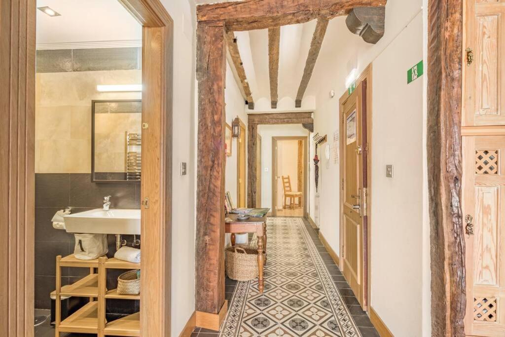 Sea Views In The Heart Of The Old Town Appartement Castro Urdiales Buitenkant foto